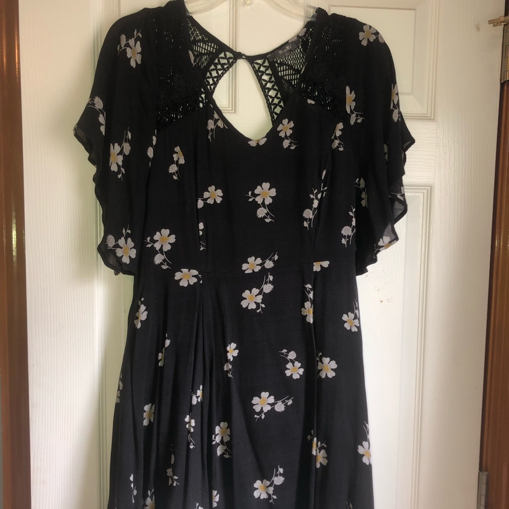 Fit and flare sleeved dress